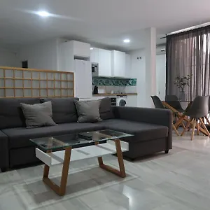  Apartment J & E Center