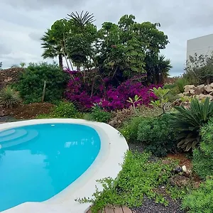 Private With Pool In Villa Lajares